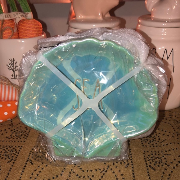 Rae Dunn Other - Rae Dunn SEA Seashell Shaped Appetizer Plates Iridescent Blue/Green Set of 4